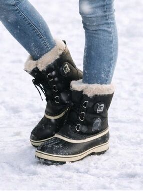 Sorel Tivoli II Waterproof Duck Boots Women’s 6 | Black Cream | Snow Boots